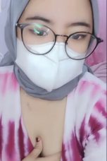 Ukhti Jilbab Cakep Nakal Sange