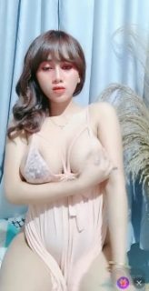 Miss V Host cantik Toket Bulet