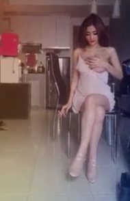 Naomi Cantiq omek Selebg4m Indonesia