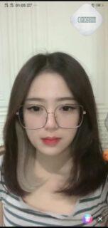 Tiffany host cantik Mango Live