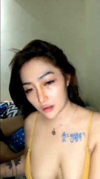 Lastri tampail sexy menggoda pascol