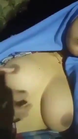 Pap Tetek uting mulus Cewek Hijabers