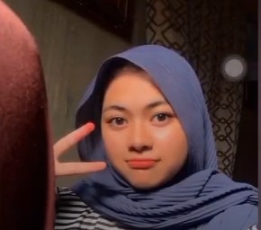 Ukhti Cantik Buka Baju Remas TT Pamer Memek