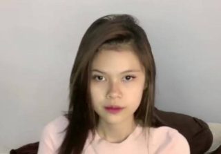 Sexy Dancer Joget sambil Remas Nenen Uting Coklat