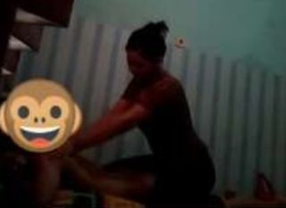 Pijat Plus-plus berujung Ngewe