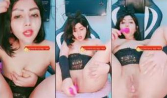 Clouvers Ngangkang Desahhh