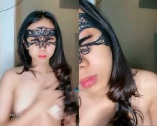 Telanjang Dada Monalisa