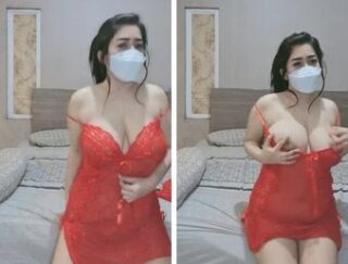 Susu Gede Uting Kak Rachel Red Lingerie